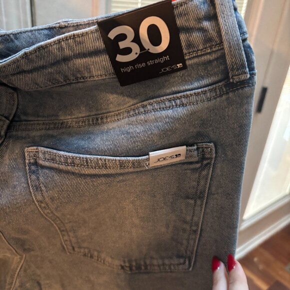 Joe’s High Rise Straight Jeans – Light Wash– Size 30 – New with Tags - Picture 2 of 3